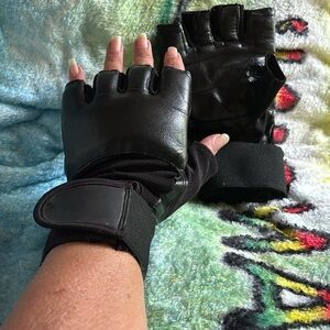 Men's Black Fingerless Gloves Padded Knuckles Size Large